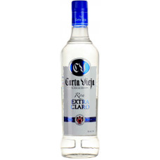 Спиртной напиток на основе рома `КАРТА ВЬЕХА ЭКСТРА КЛАРО`, 35% 1.0л